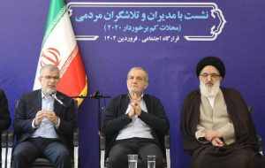 منتظر دولت نمانیم، خود مردم می‌توانند کشور را بسازند/ در قرارگاه اجتماعی استان البرز کار بزرگی انجام شده است