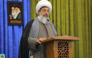 هر کس به هر بهانه دوقطبی بسازد، در زمین دشمن بازی کرده است