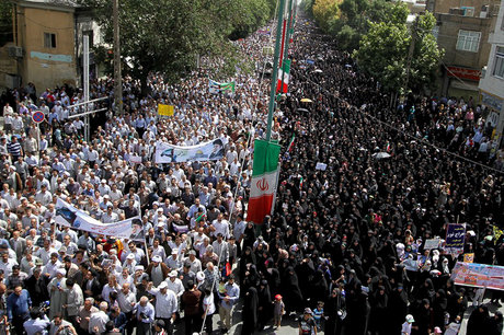 راهپیمایی عظیم ۱۳ آبان در سراسر کشور با شعار “هیهات من‌الذله